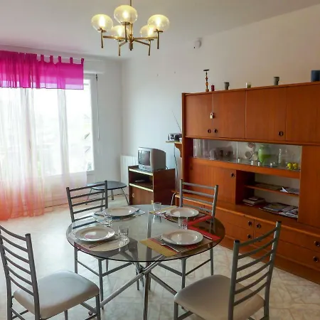 Le Maridien Apartment